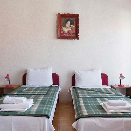 סטרוגה Hotel Montenegro מראה חיצוני תמונה