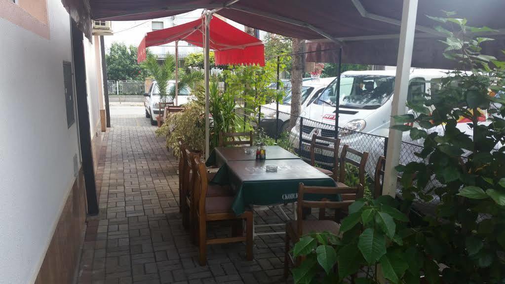 סטרוגה Hotel Montenegro מראה חיצוני תמונה